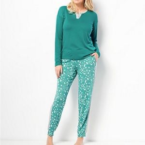 MUK LUKS French Terry Perfect Match Henley and Jogger Set